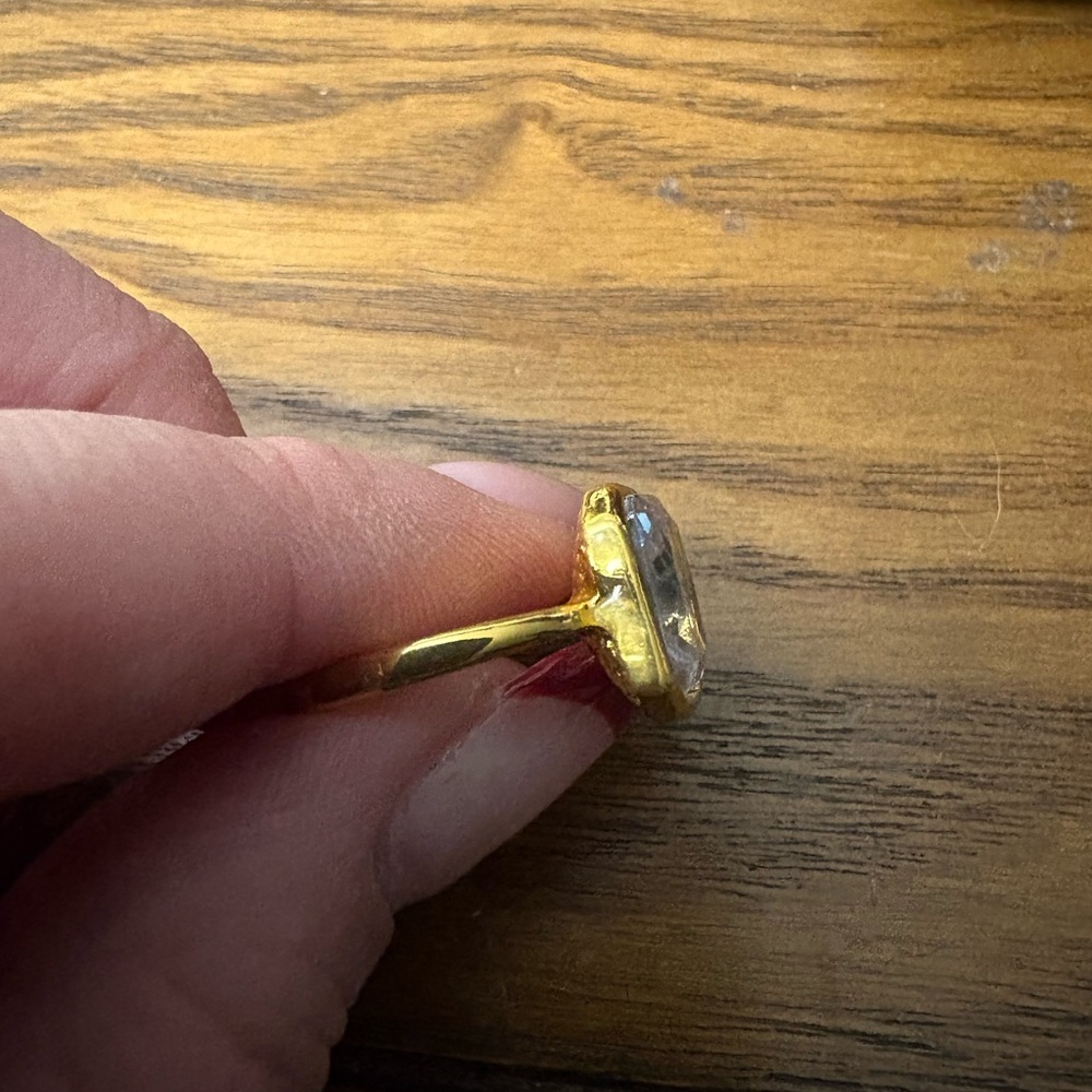 Rectangular gold stone ring - Picture 2 of 3